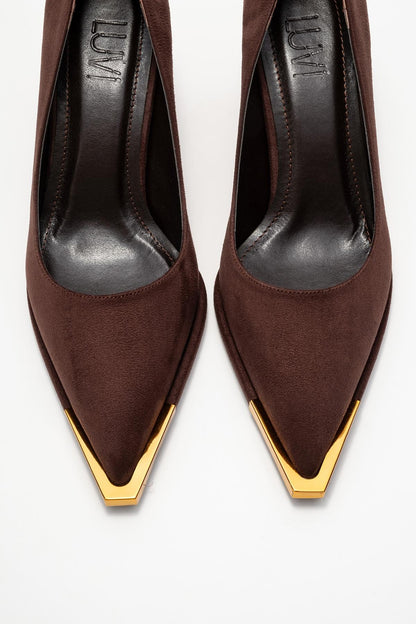 Liora - Zapatos de tacón de ante marrón con punta (Mujer)