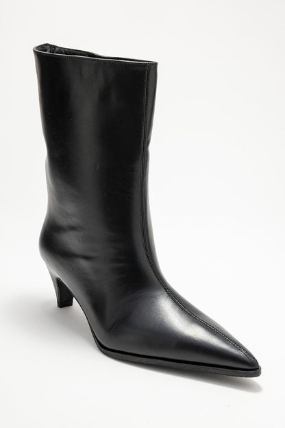 Aleo - Bota de cuero negro con puntera en punta (mujer)