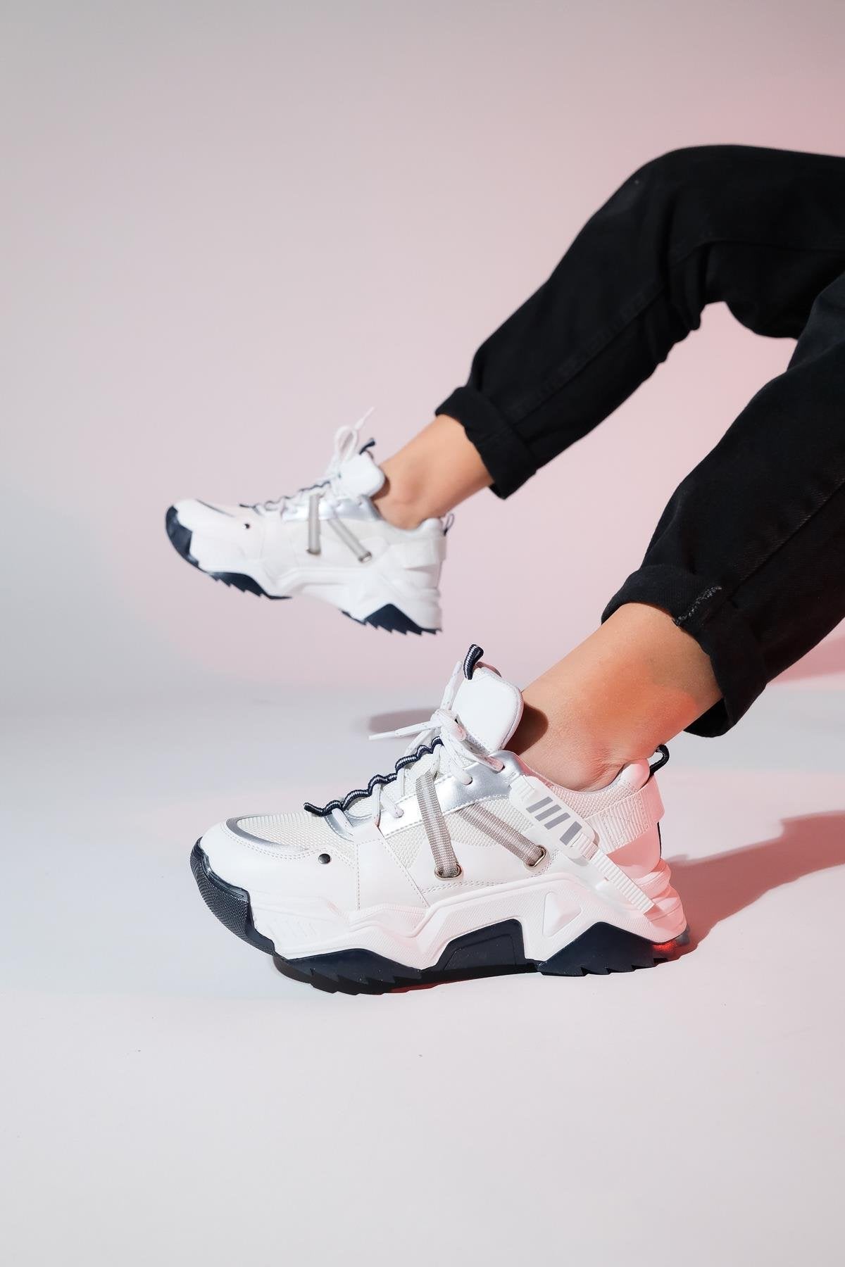 Maggie - Zapatillas deportivas blancas y azul marino (mujer)