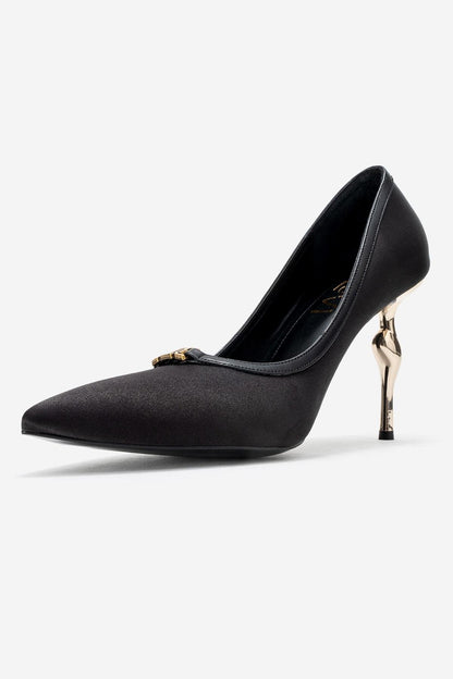 Milos - Zapatilla de tacón de aguja con punta y hebilla de satén negro (Mujer)
