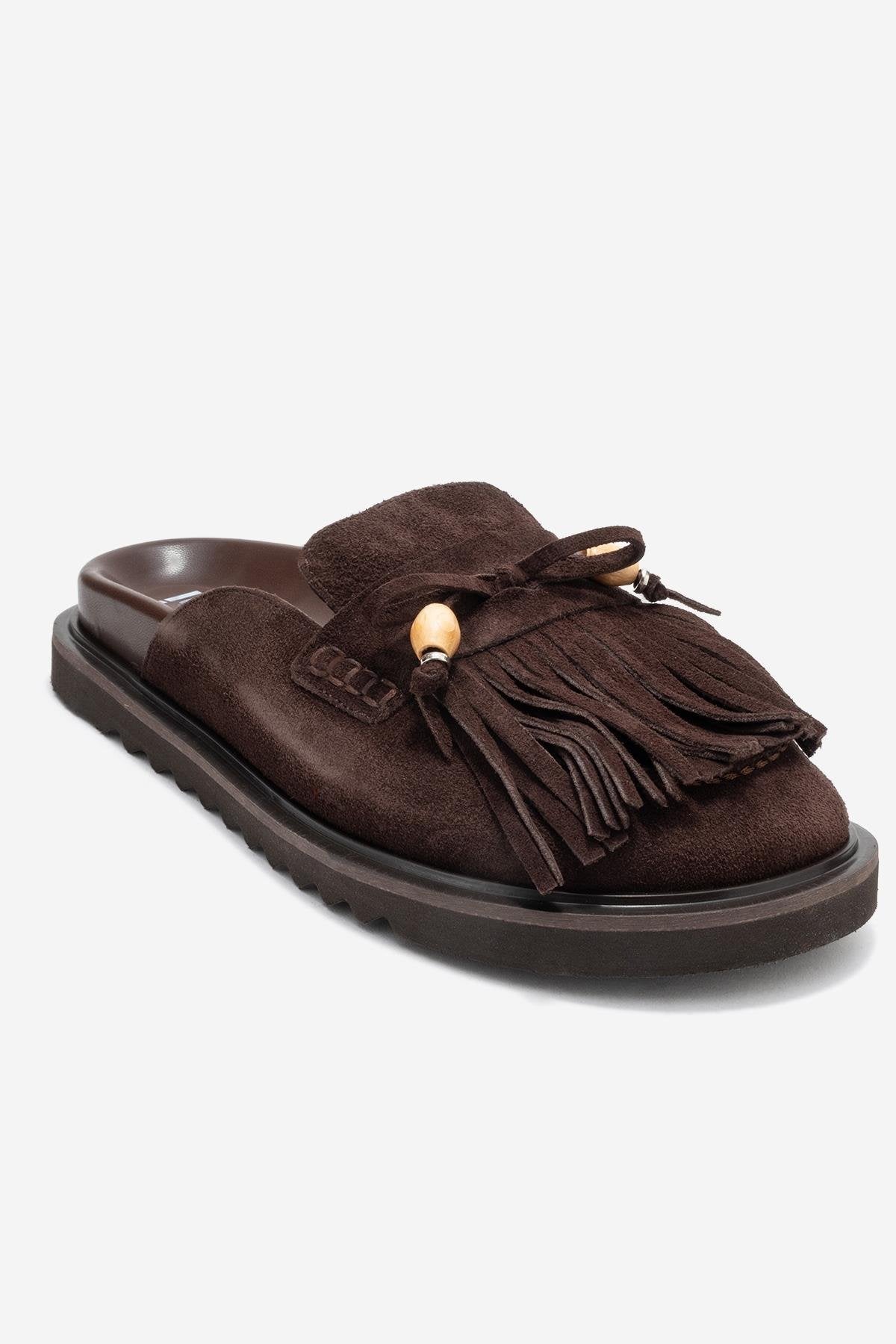 Carol - Mules de cuero de ante marrón con borlas (Mujer)