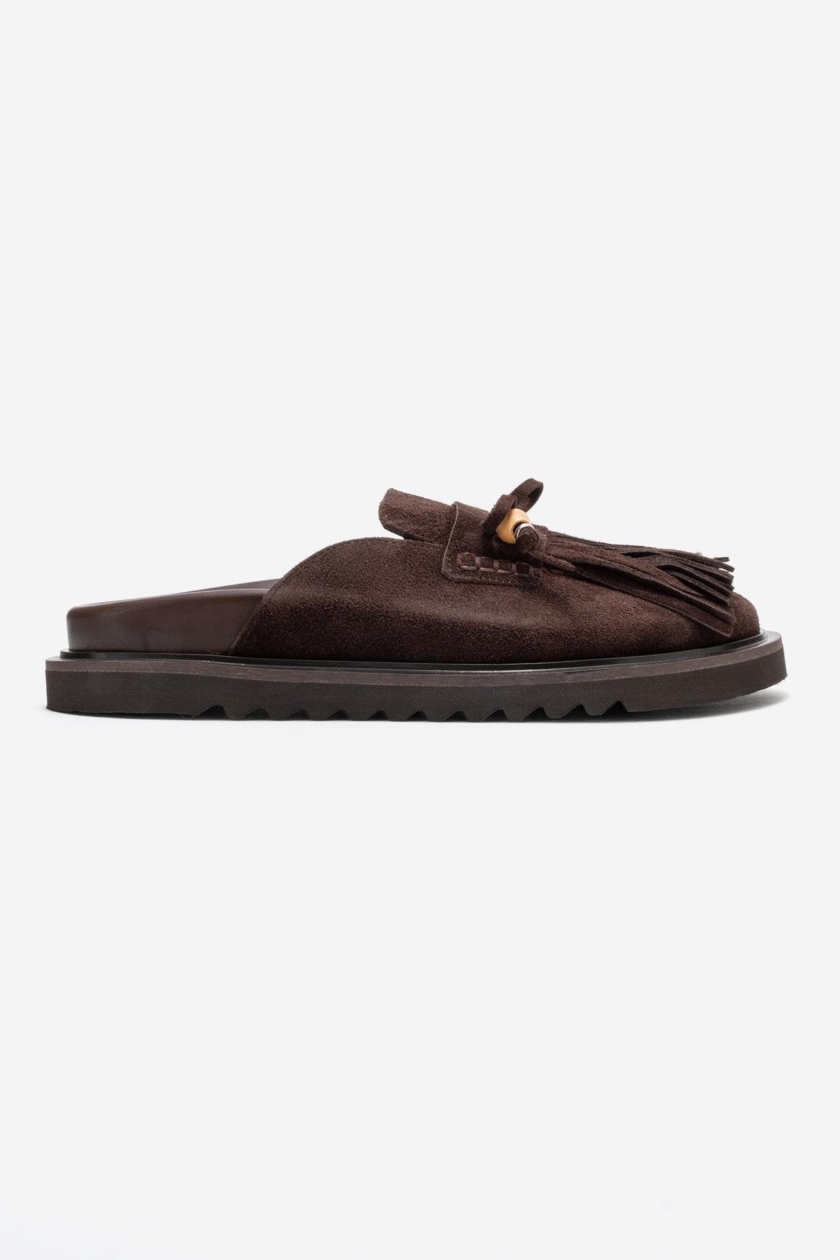 Carol - Mules de cuero de ante marrón con borlas (Mujer)