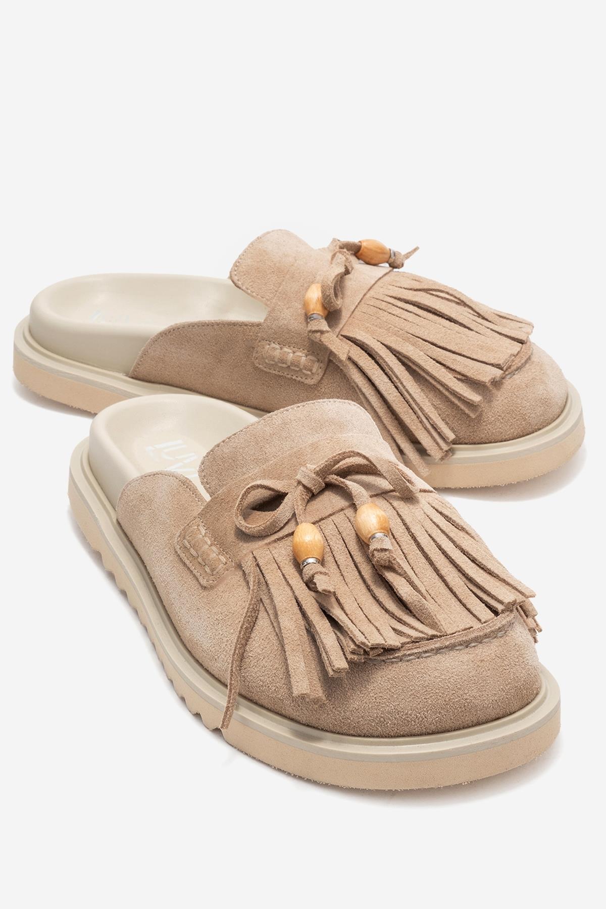 Carol - Mule de cuero con borla de ante beige (Mujer)