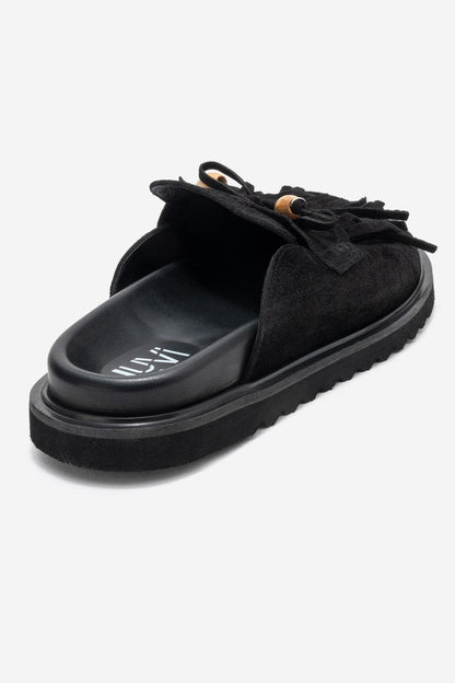 Carol - Zuecos de cuero con borla de gamuza negra (Mujer)