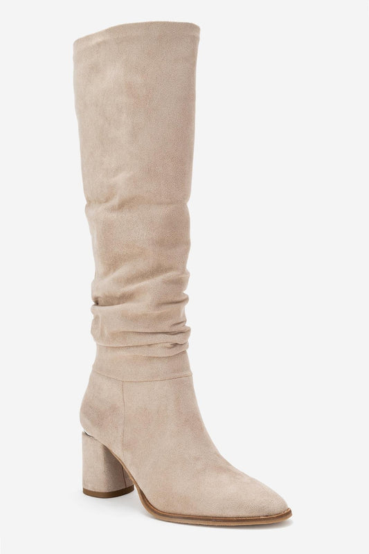 120 - Bota alta de tacón ancho de ante color beige (mujer)