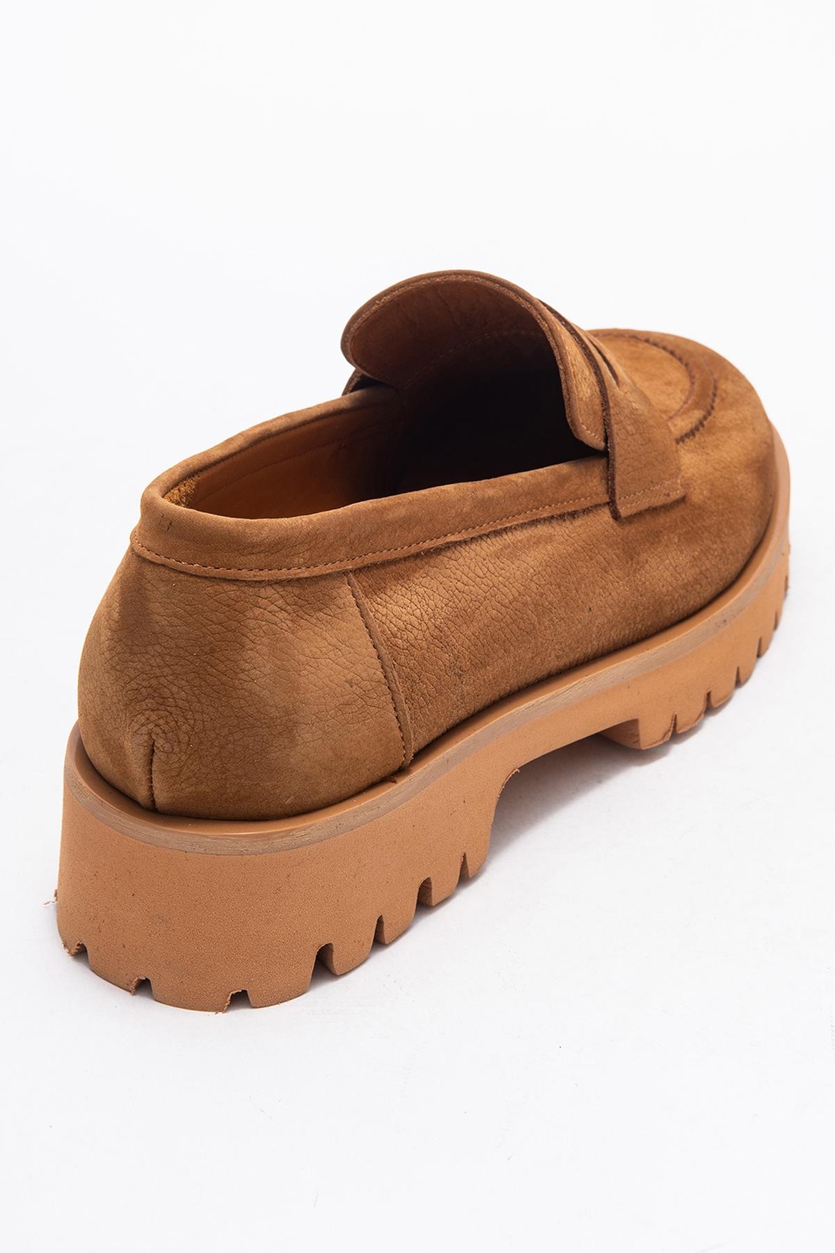 Vionel - Mocasín de cuero de ante color coñac (mujer)