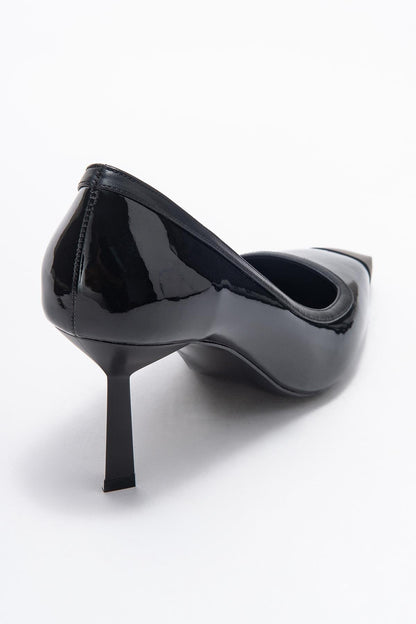 Rona - Zapatilla de tacón de punta fina de charol negro (Mujer)