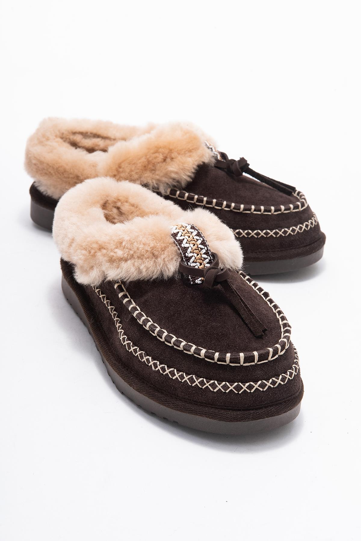 Noriel - Pantuflas Mocasín de Cuero de Ante Marrón (Mujer)