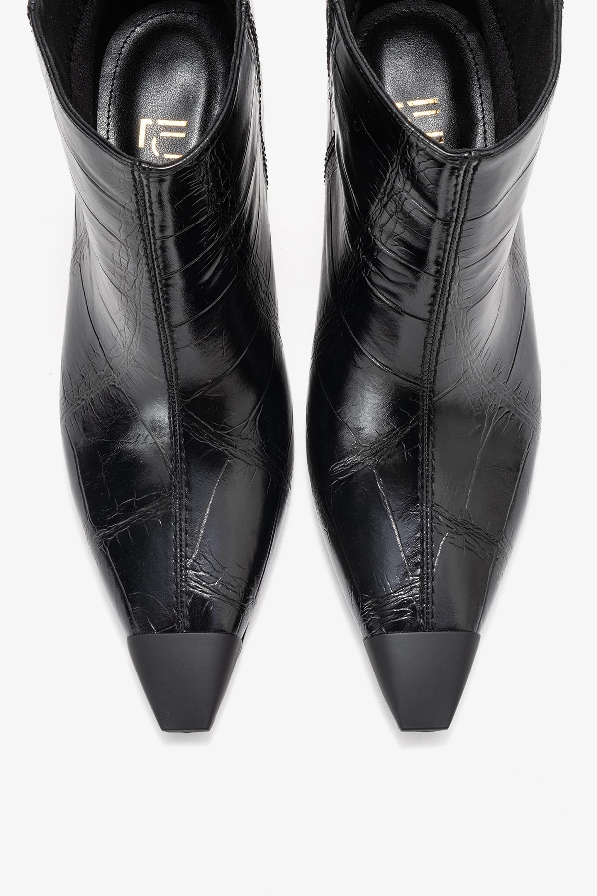 Rassel - Bota Negra Estampada de Punta (Mujer)