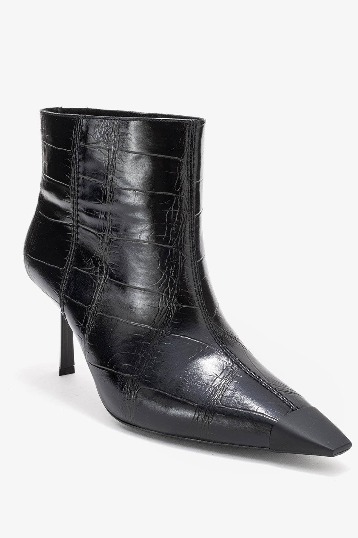 Rassel - Bota Negra Estampada de Punta (Mujer)