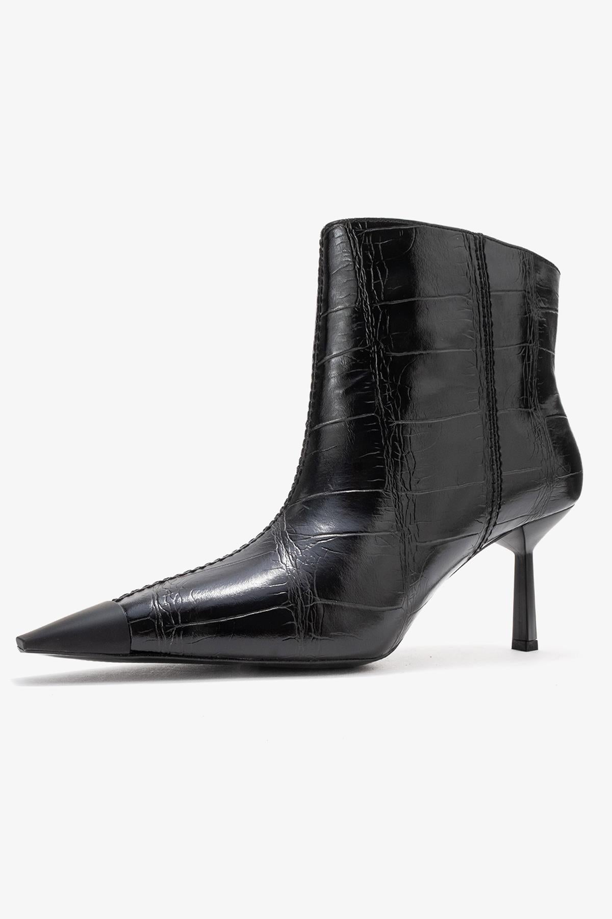 Rassel - Bota Negra Estampada de Punta (Mujer)
