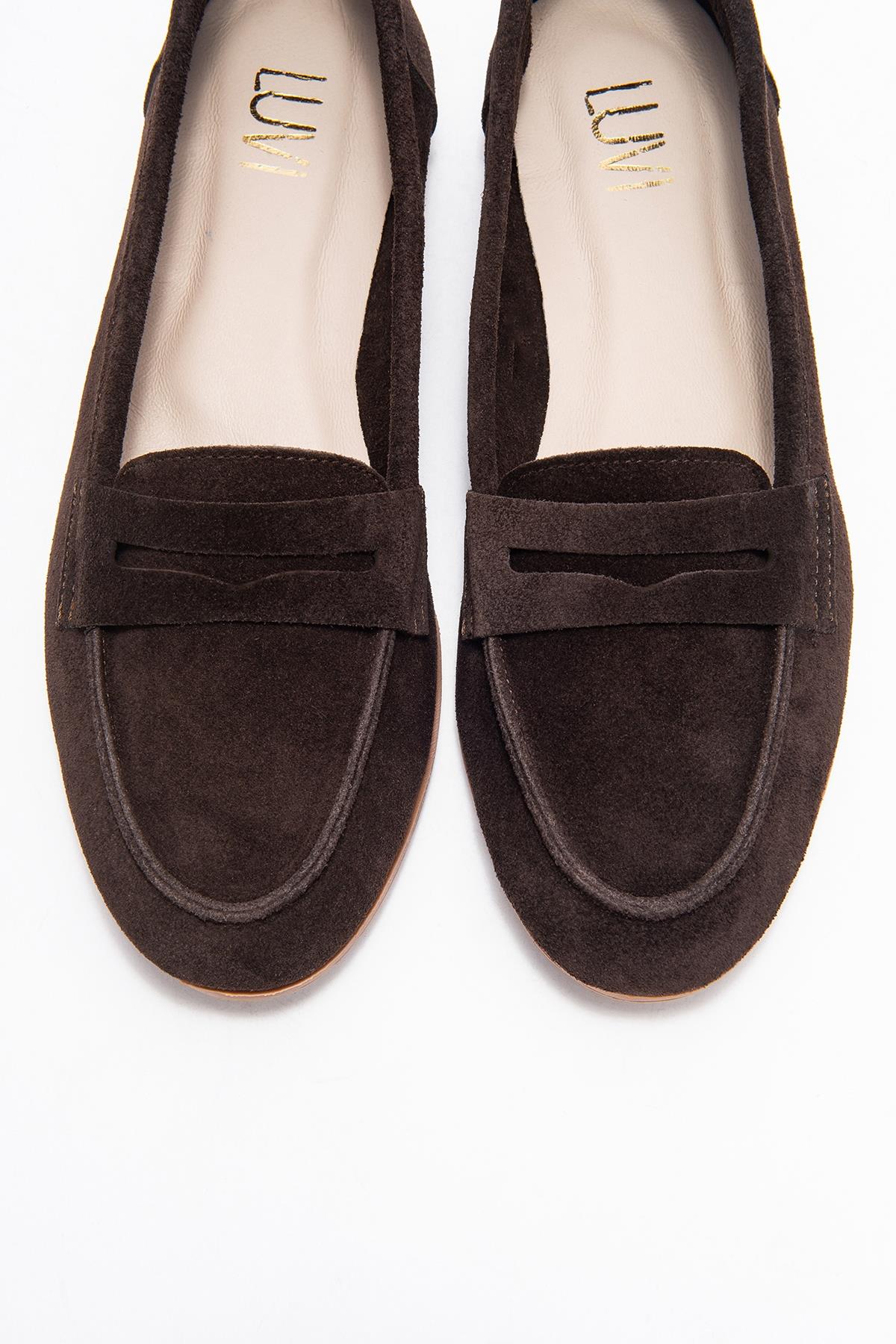 Dorothy - Mocasines de cuero de gamuza color café