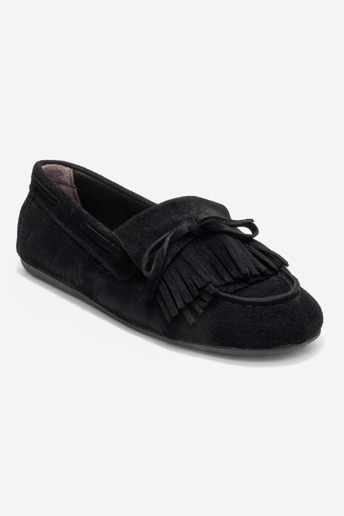Axeli - Mocasín de cuero de gamuza negro con borlas (Mujer)