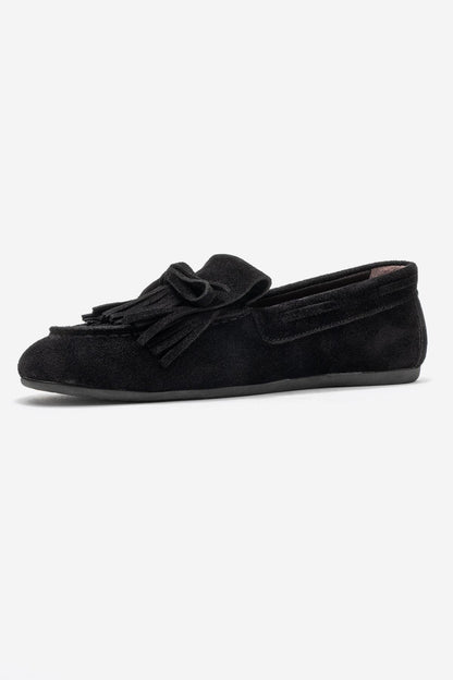 Axeli - Mocasín de cuero de gamuza negro con borlas (Mujer)