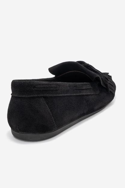 Axeli - Mocasín de cuero de gamuza negro con borlas (Mujer)