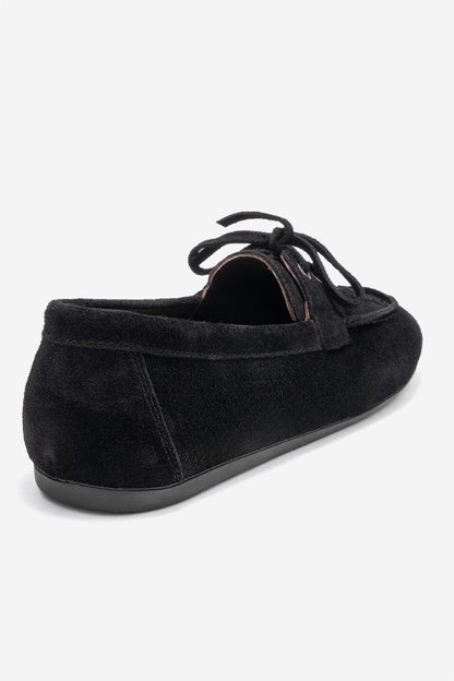Lorven - Mocasín de cuero de ante negro con cordones (Mujer)