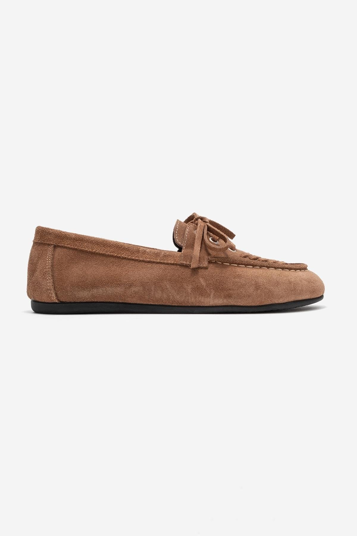 Lorven - Mocasín de cuero de ante color coñac con cordones (Mujer)