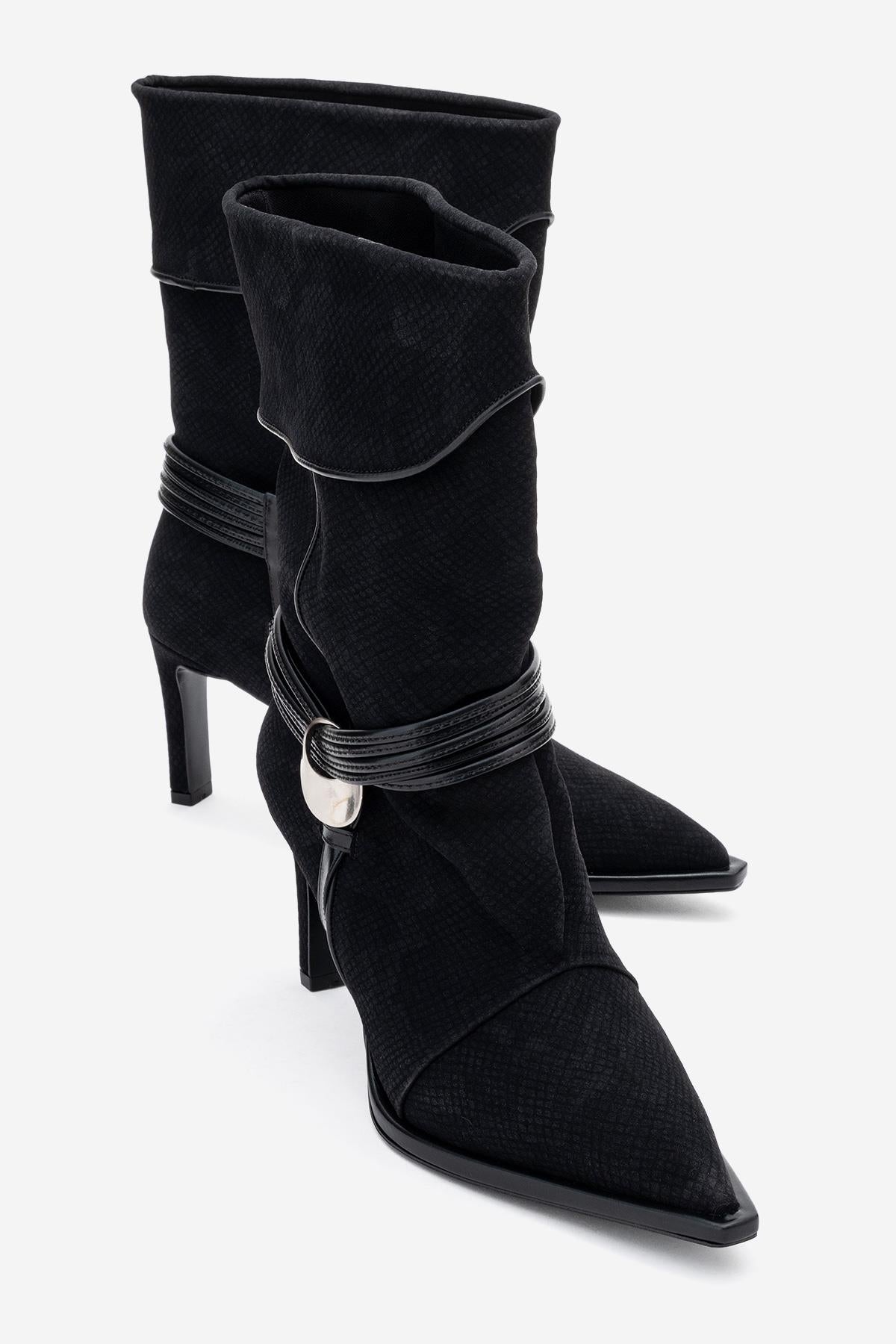 Myra - Bota Gofrada Piel de Serpiente Negra (Mujer)