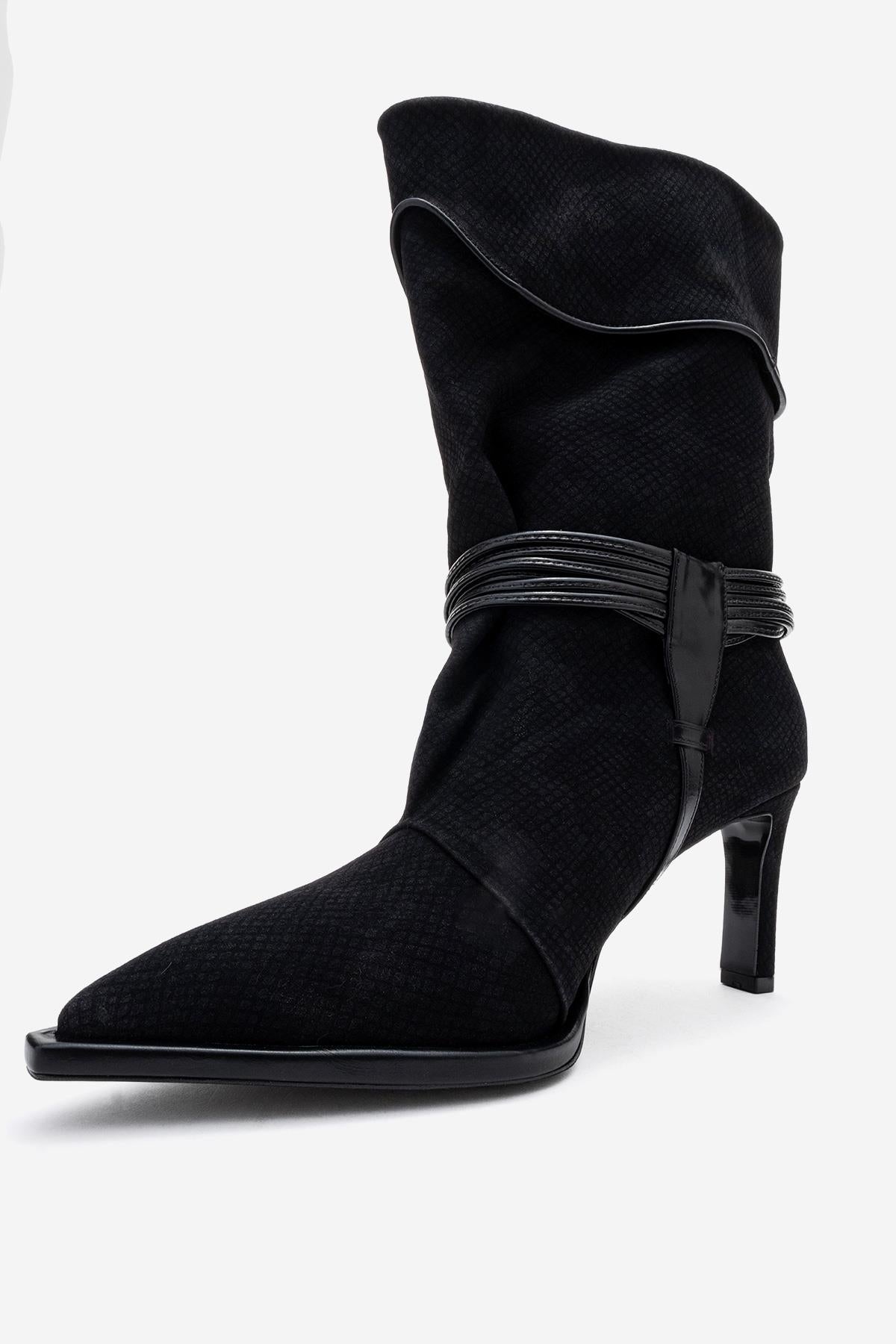 Myra - Bota Gofrada Piel de Serpiente Negra (Mujer)