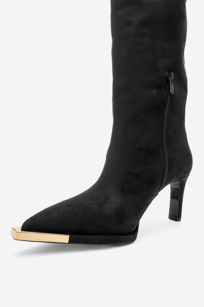Vody - Bota mosquetera de tacón de aguja con cremallera en ante negro (mujer)