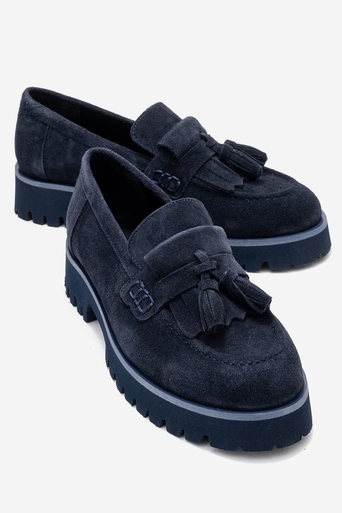 Poen - Mocasín con borlas de cuero de gamuza azul marino (mujer)