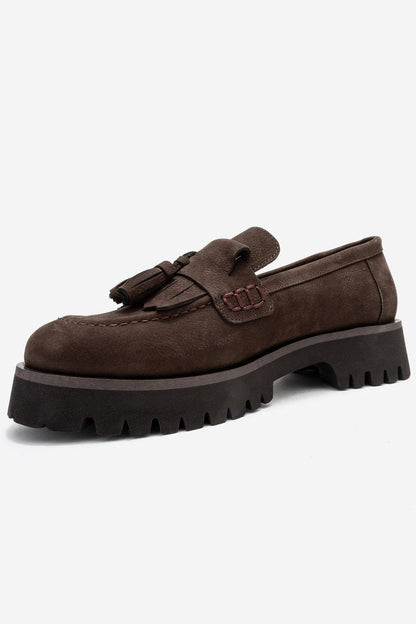 Poen - Mocasín de borlas de ante marrón (Mujer)
