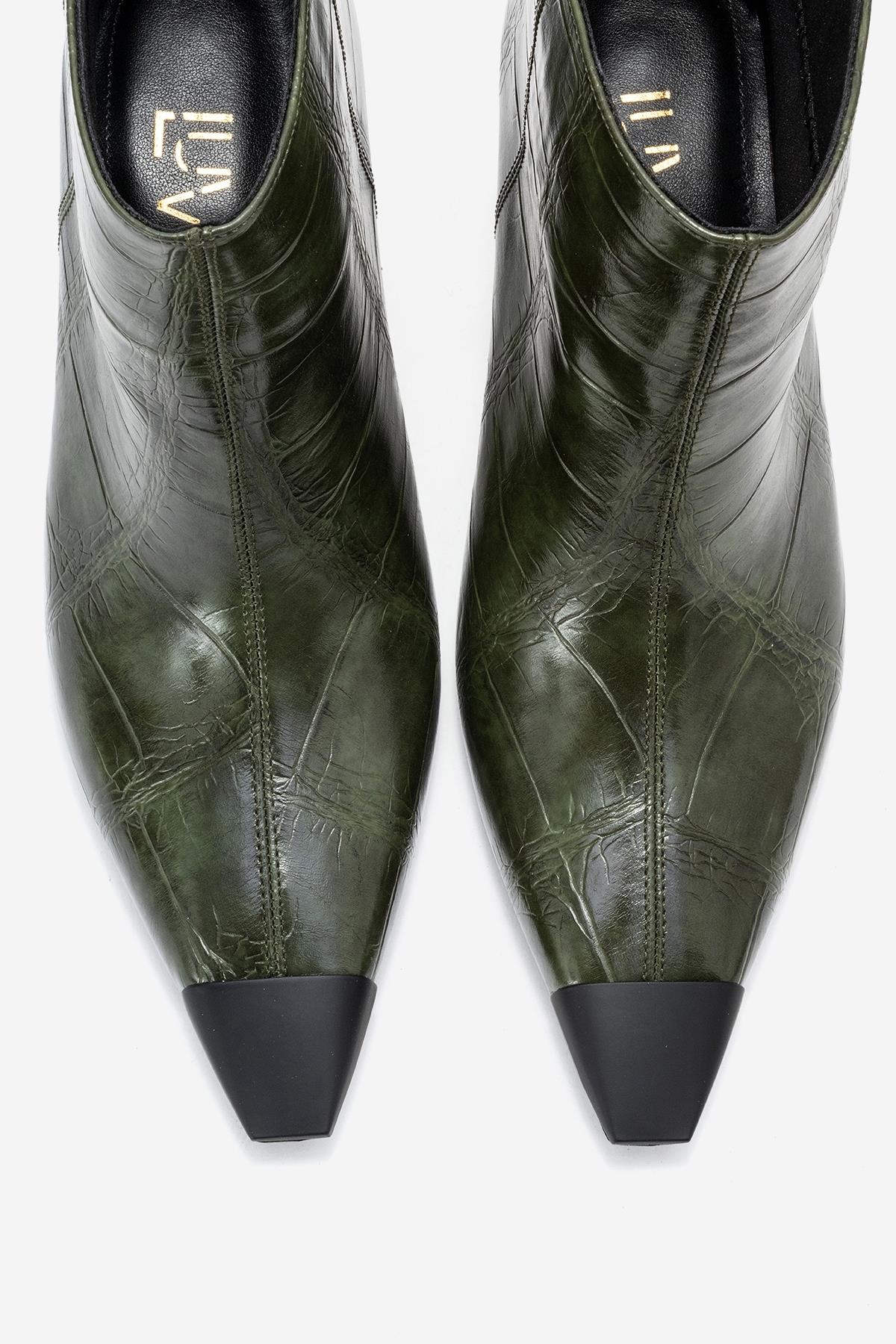 Rassel - Green Pointed Toe Boot (Women)