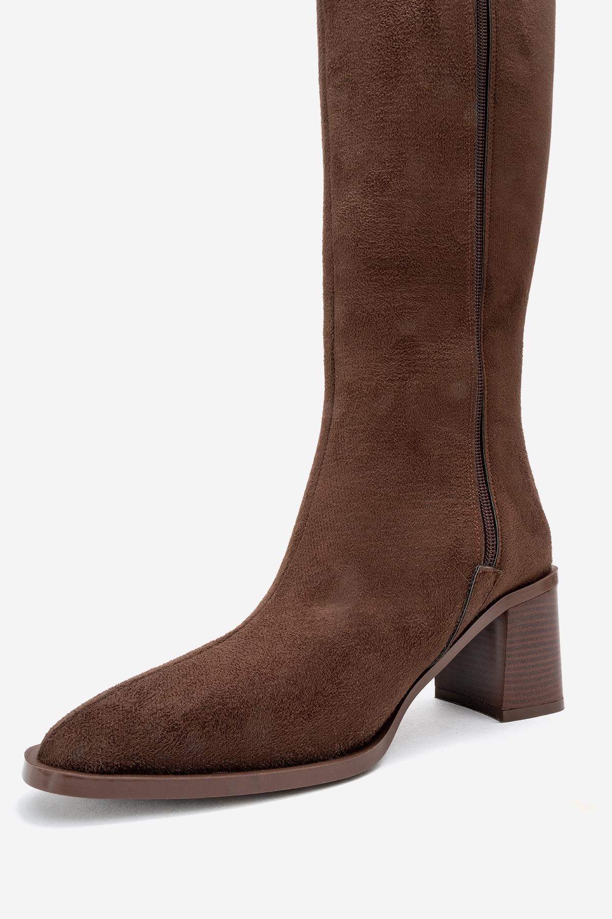 Venia - Bota de tacón de bloque de ante marrón (Mujer)