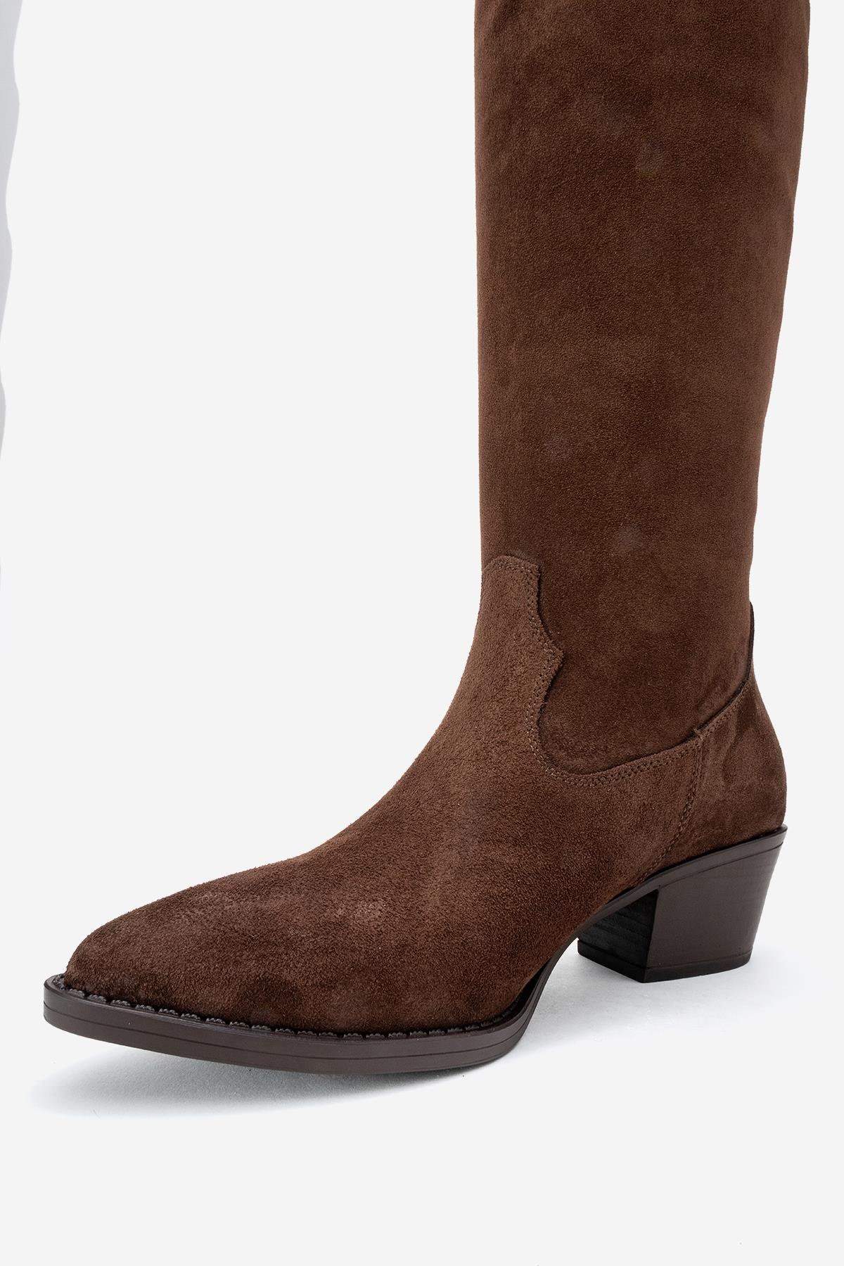 Rios - Bota alta de ante marrón con flecos hasta la rodilla (mujer)
