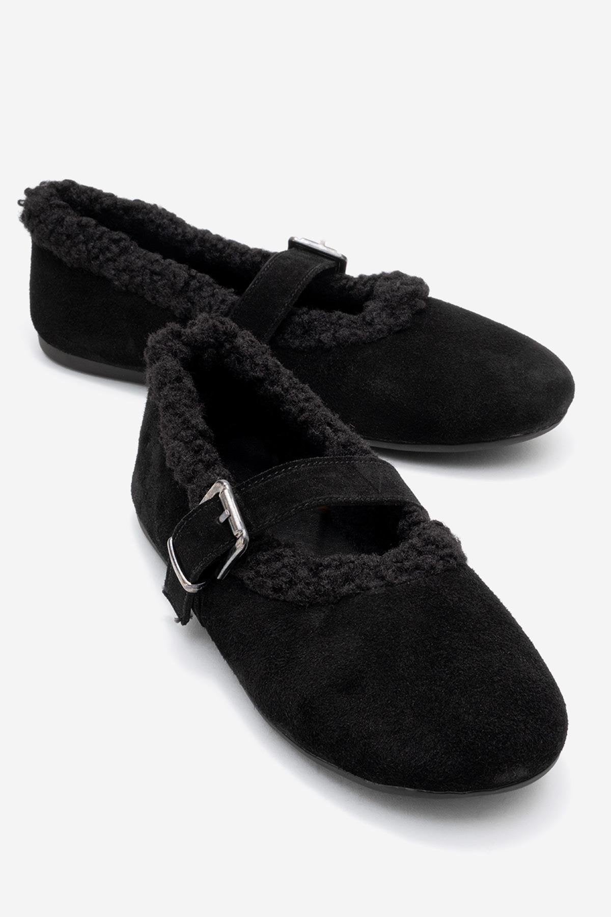 Guin - Sandalias planas de piel de ante negro (Mujer)