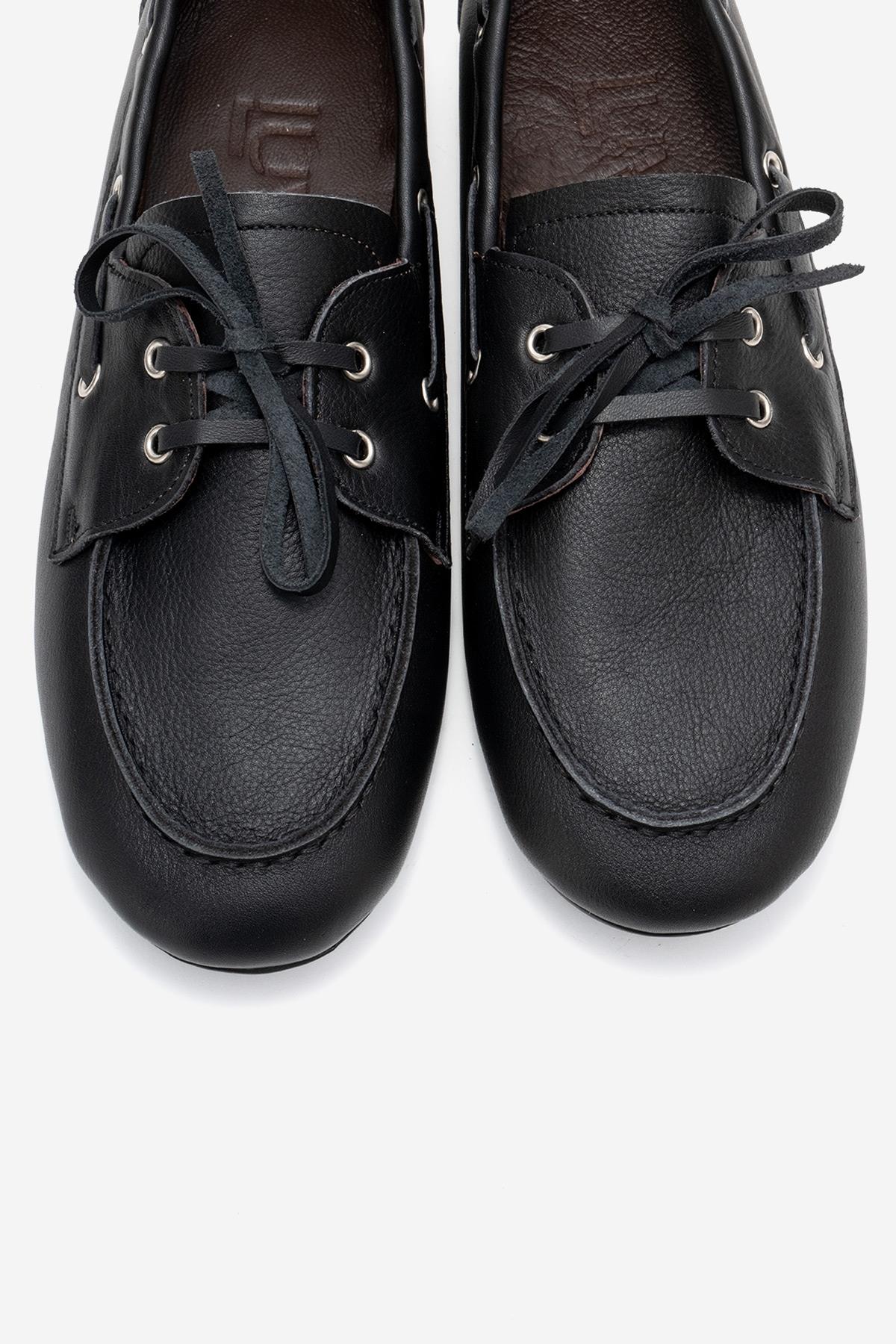 Serelis - Mocasín de cuero negro con cordones (Mujer)