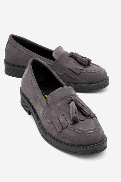 Milly - Mocasines de borlas de cuero de ante gris