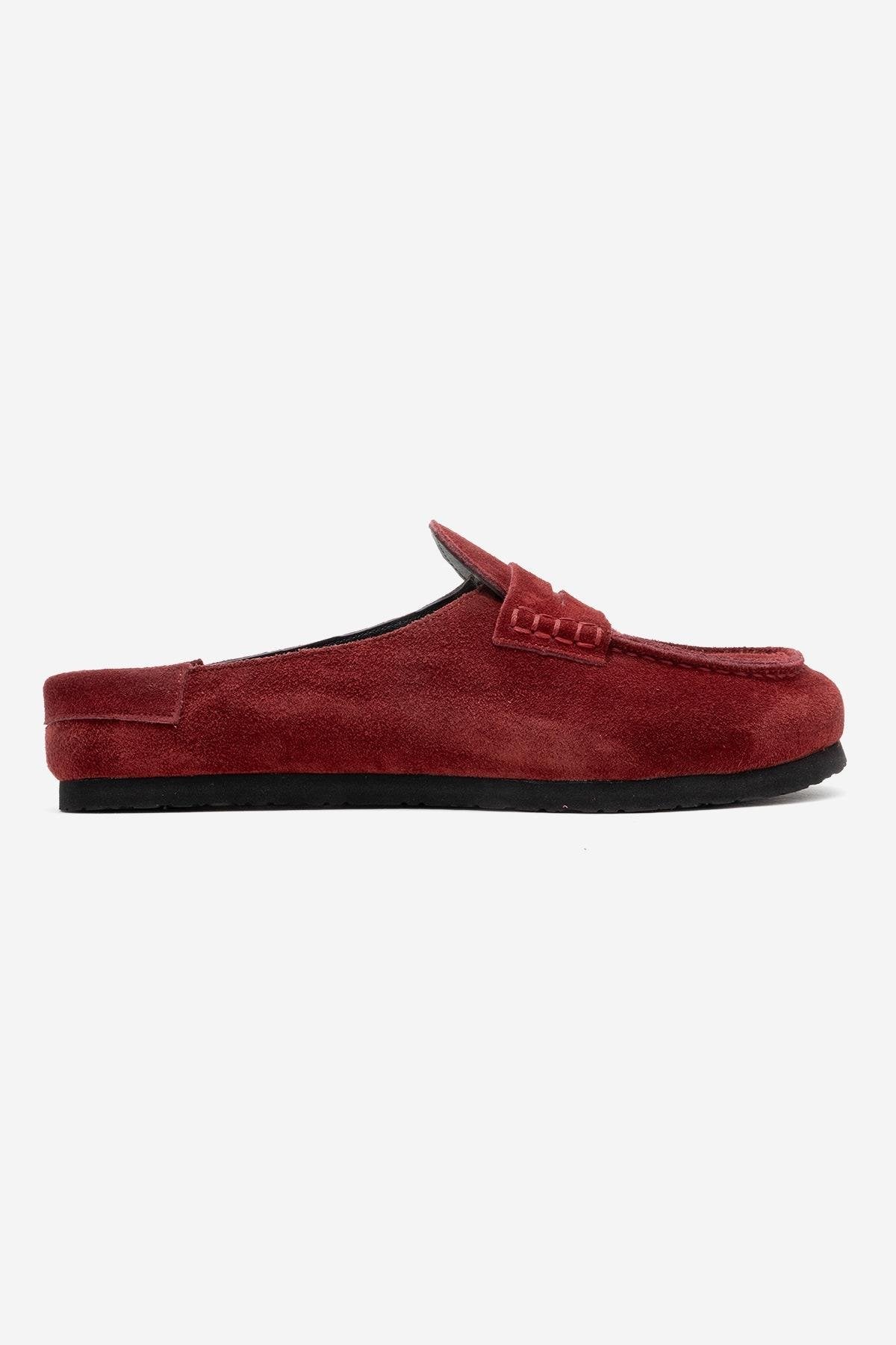 Priva - Mules sin cordones de cuero genuino de ante color burdeos (mujer)