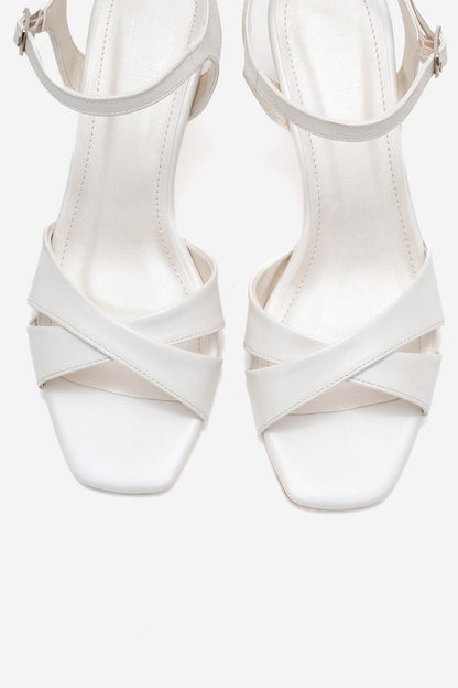 Melin - Sandalia de Tacón Stiletto con Tiras Cruzadas Color Marfil (Mujer)