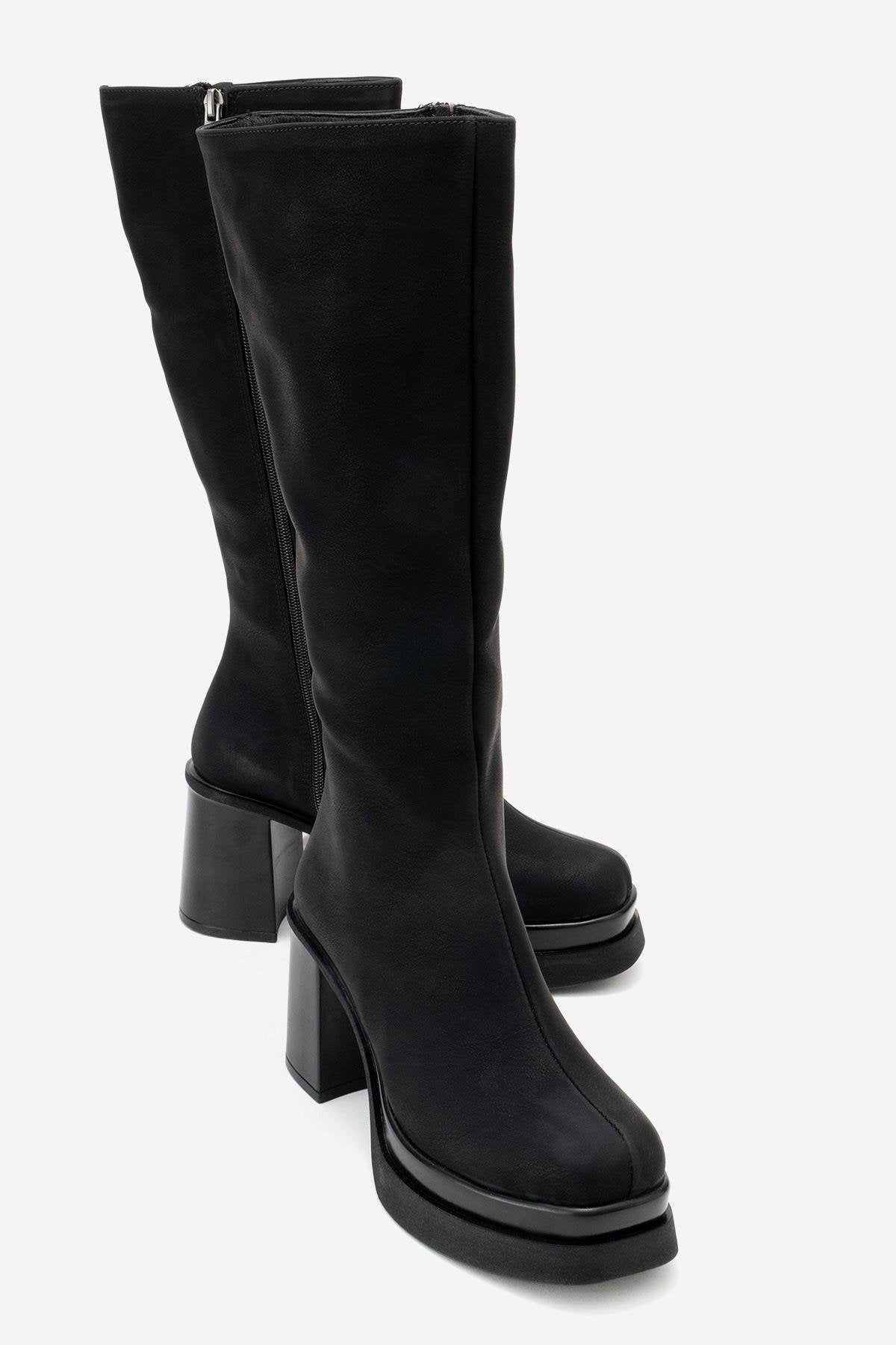 Carm - Bota de plataforma media pantorrilla de nobuk negro (mujer)