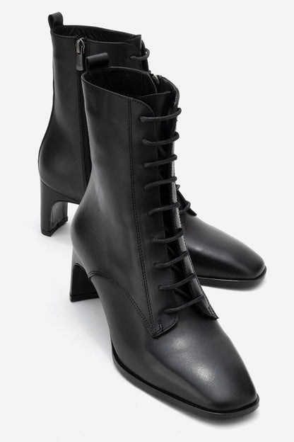 SUDY - Bota con cordones de cuero negro (Mujer)
