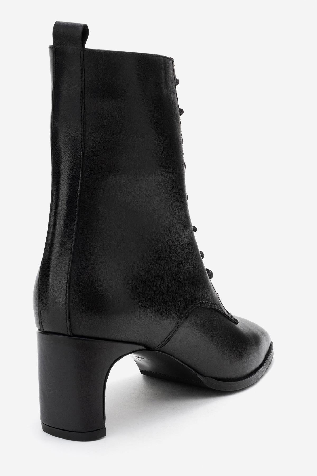 SUDY - Bota con cordones de cuero negro (Mujer)