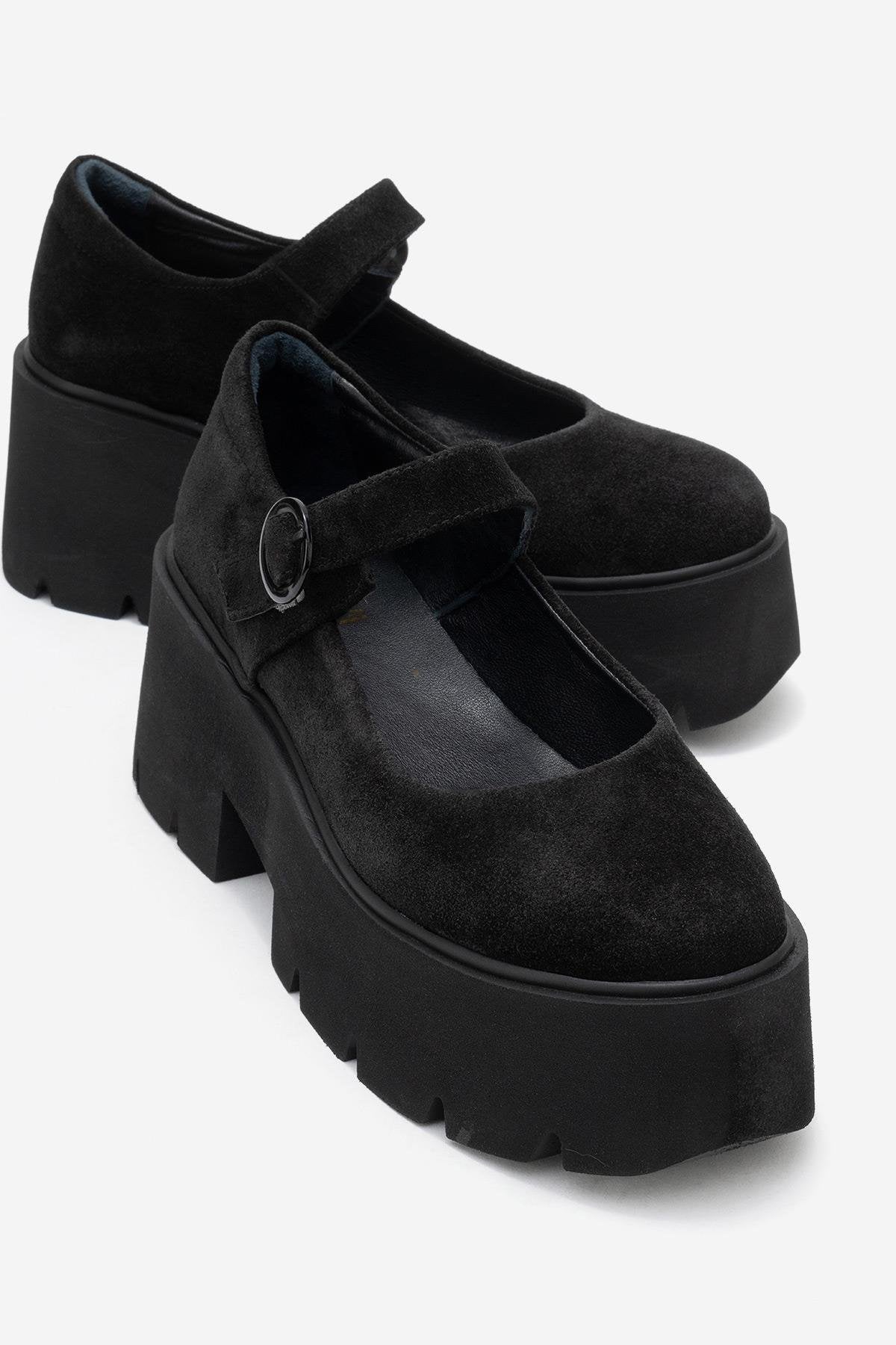 Orina - Zapato Mary Jane de plataforma de cuero de gamuza negro (Mujer)