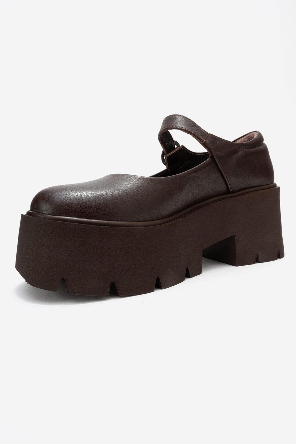 Orina - Zapatos Mary Jane de plataforma de cuero marrón (Mujer)