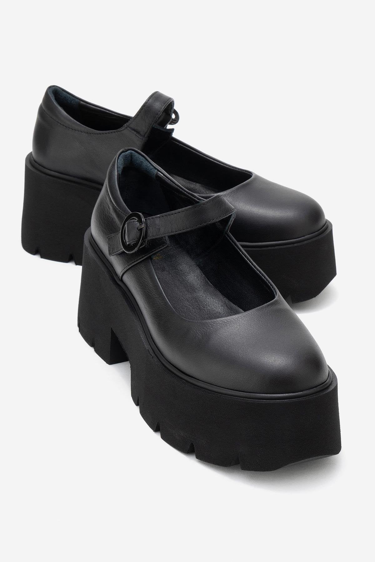 Orina - Zapatos Mary Jane con plataforma de piel negra (Mujer)