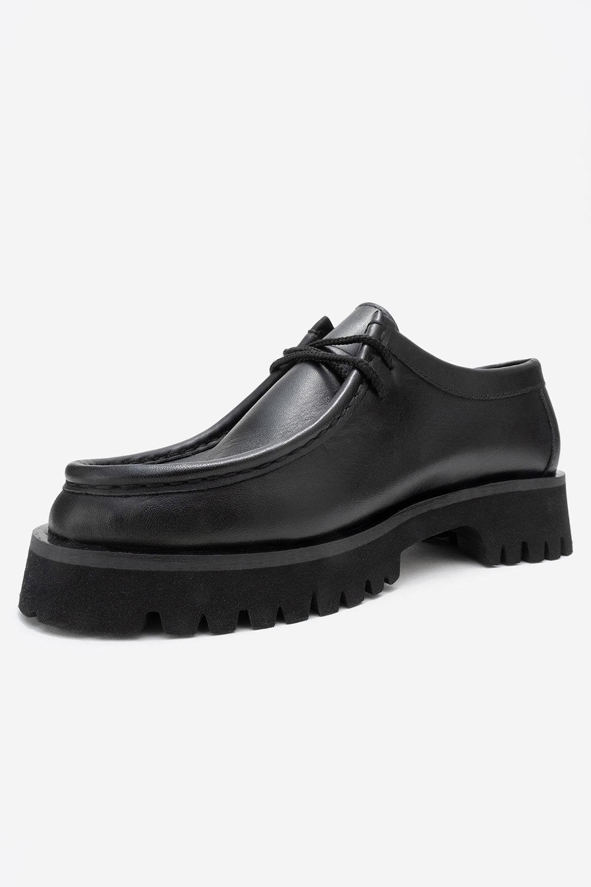 Talia - Mocasín de Cuero Negro con Cordones (Mujer)