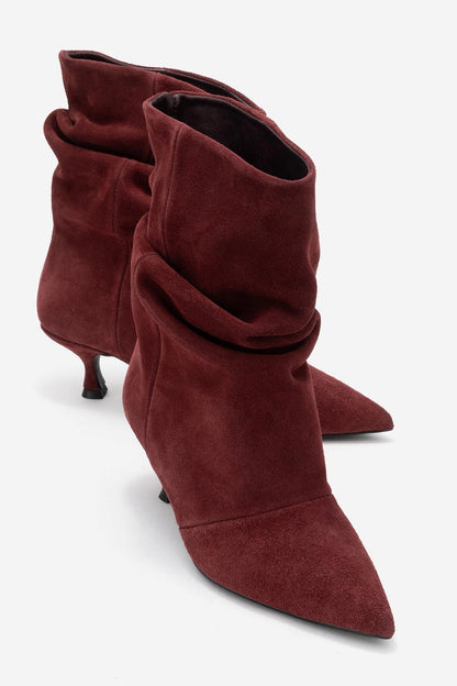 Balei - Bota de tacón de aguja de ante burdeos (mujer)