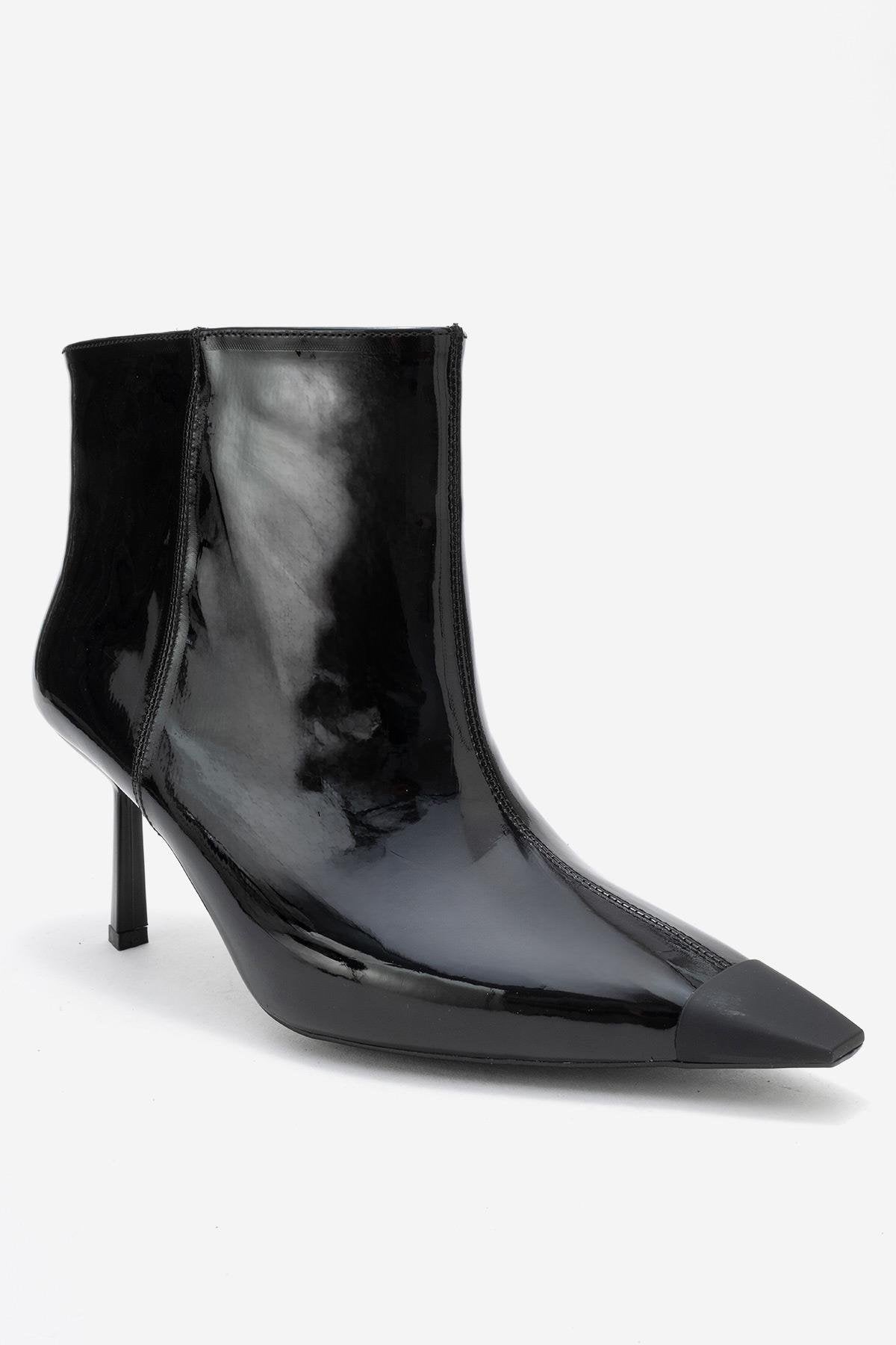 Rassel - Botas negras de charol con punta (Mujer)