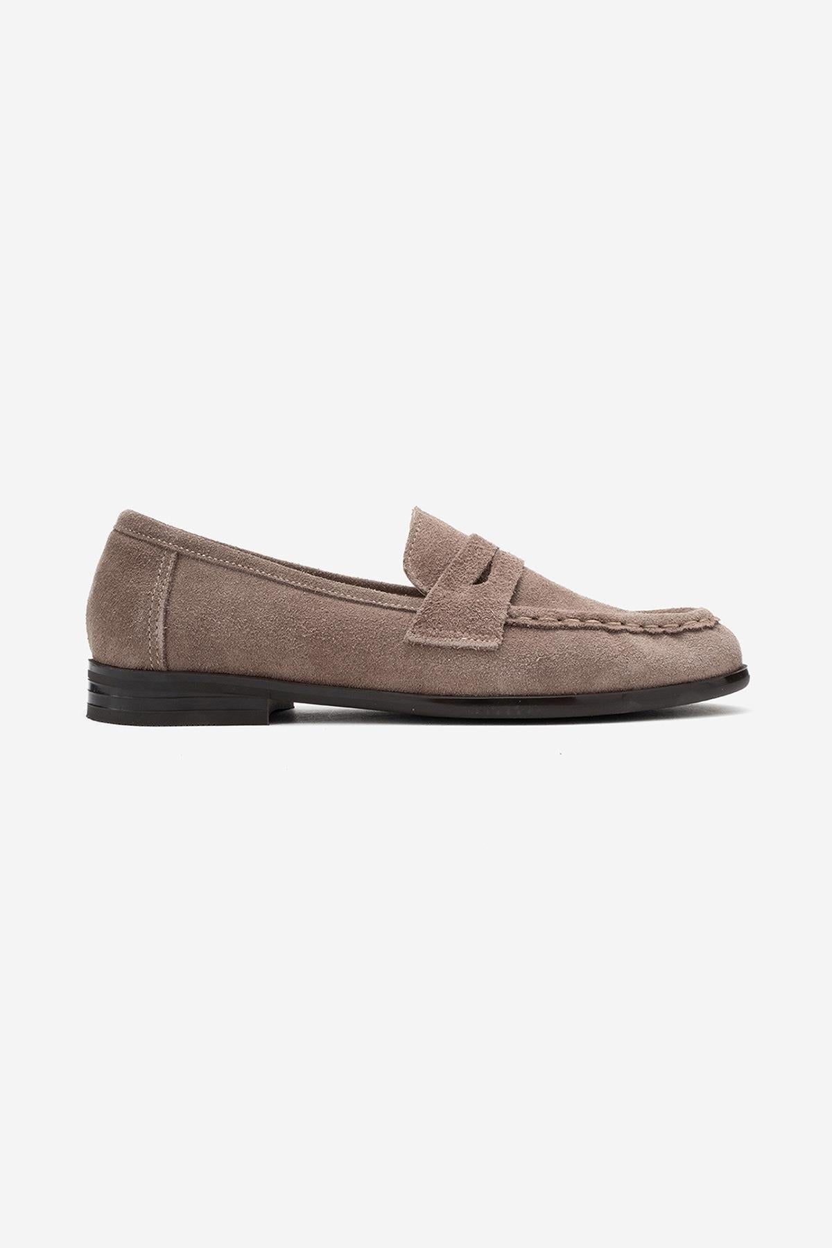 Valia - Mocasín de cuero de ante color topo (mujer)