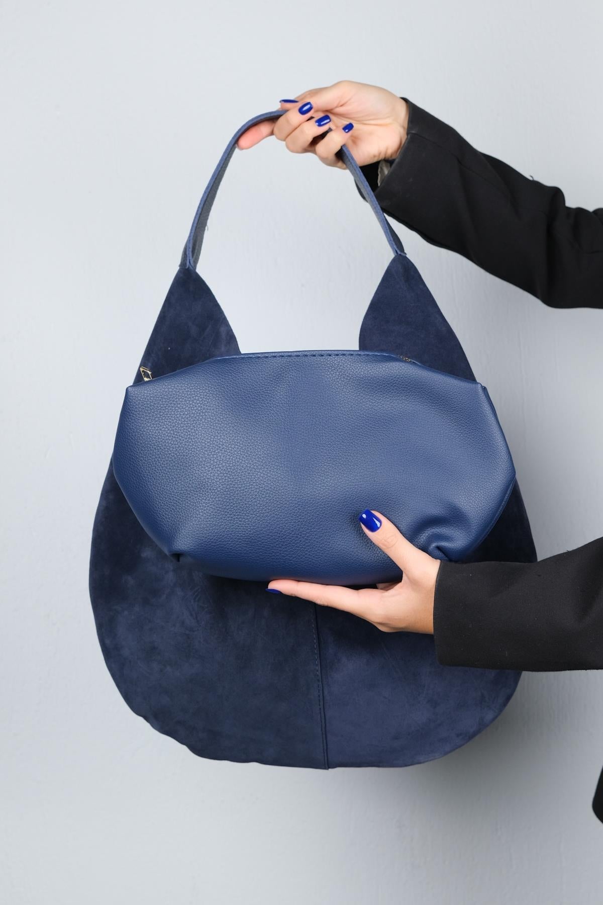 Puja - Bolso de hombro de ante azul marino (Mujer)