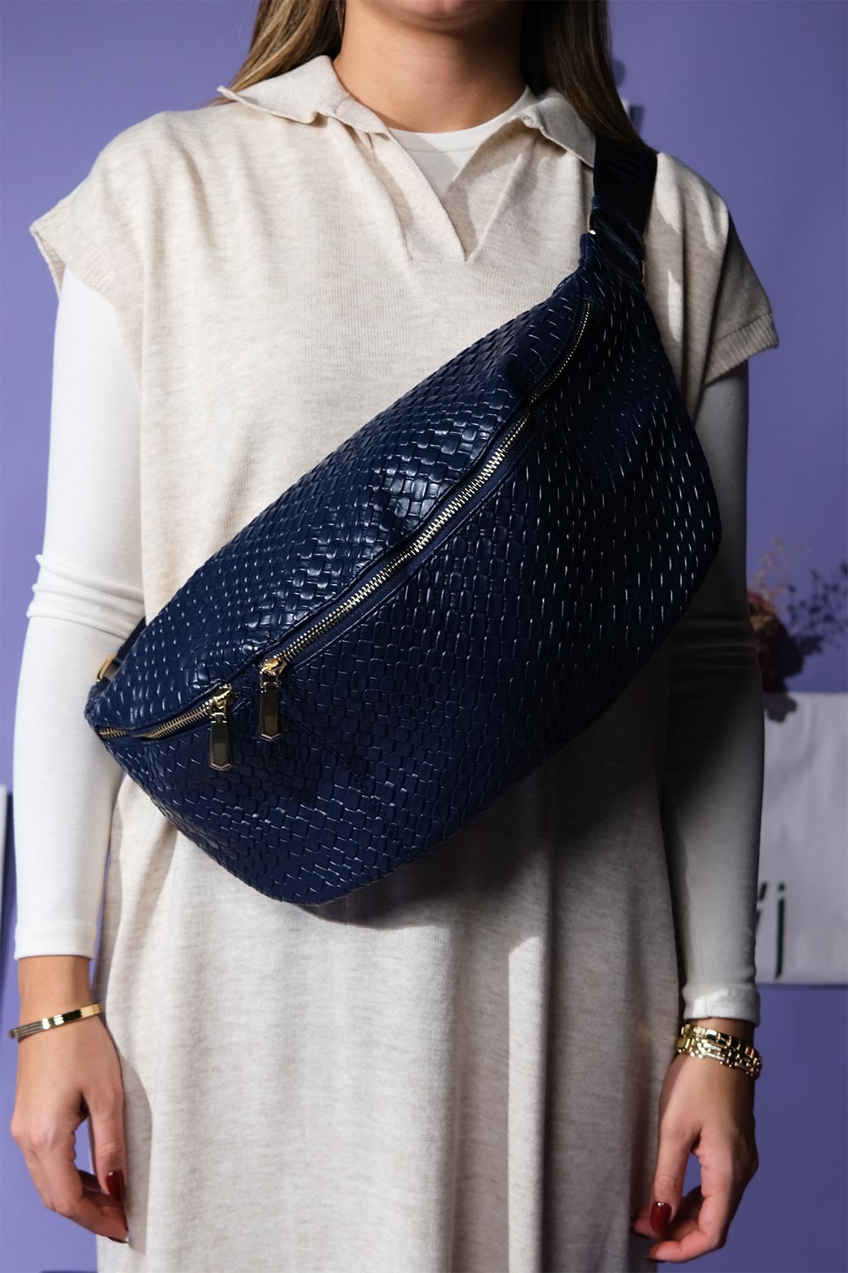 Venta - Riñonera grande tejida azul marino (mujer)
