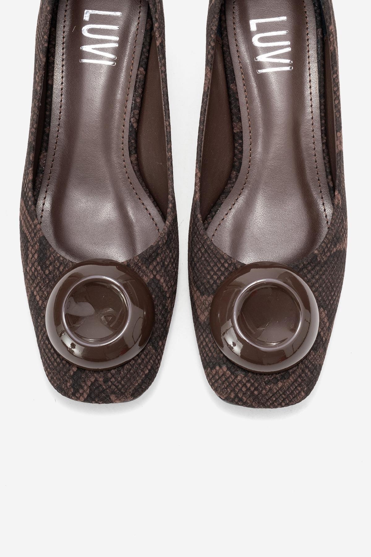 Mila - Zapatos de tacón de bloque con hebilla y punta cuadrada con estampado marrón (Mujer)