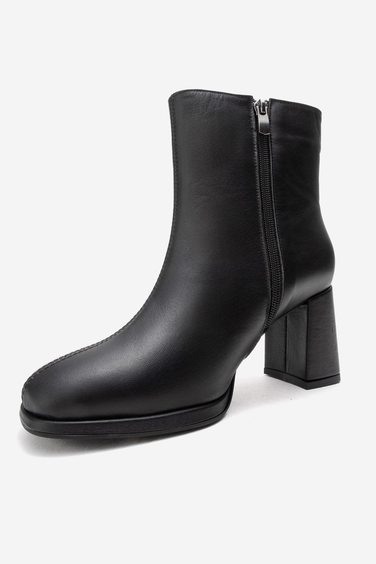 NAPOLI - Black Leather Block Heel Boot (Women)
