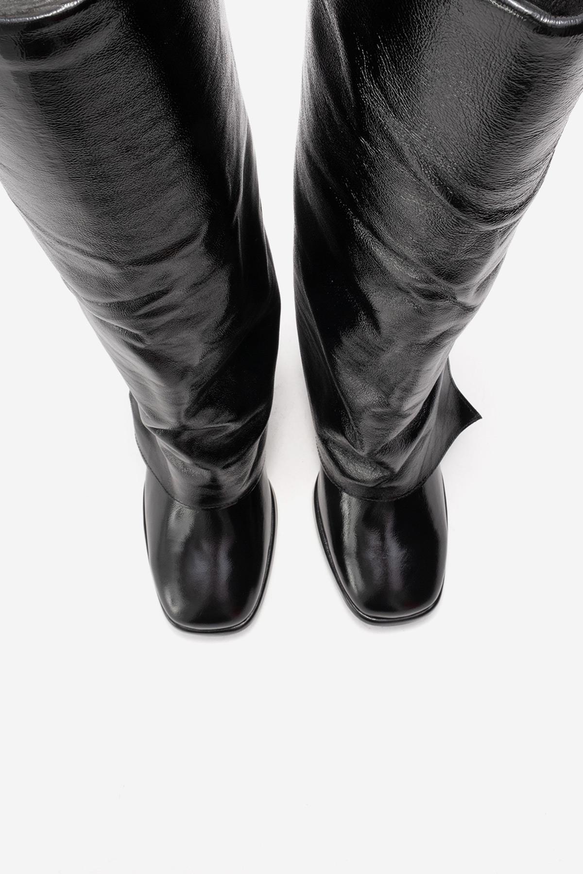Lojo - Bota de tacón de bloque de charol negro (Mujer)