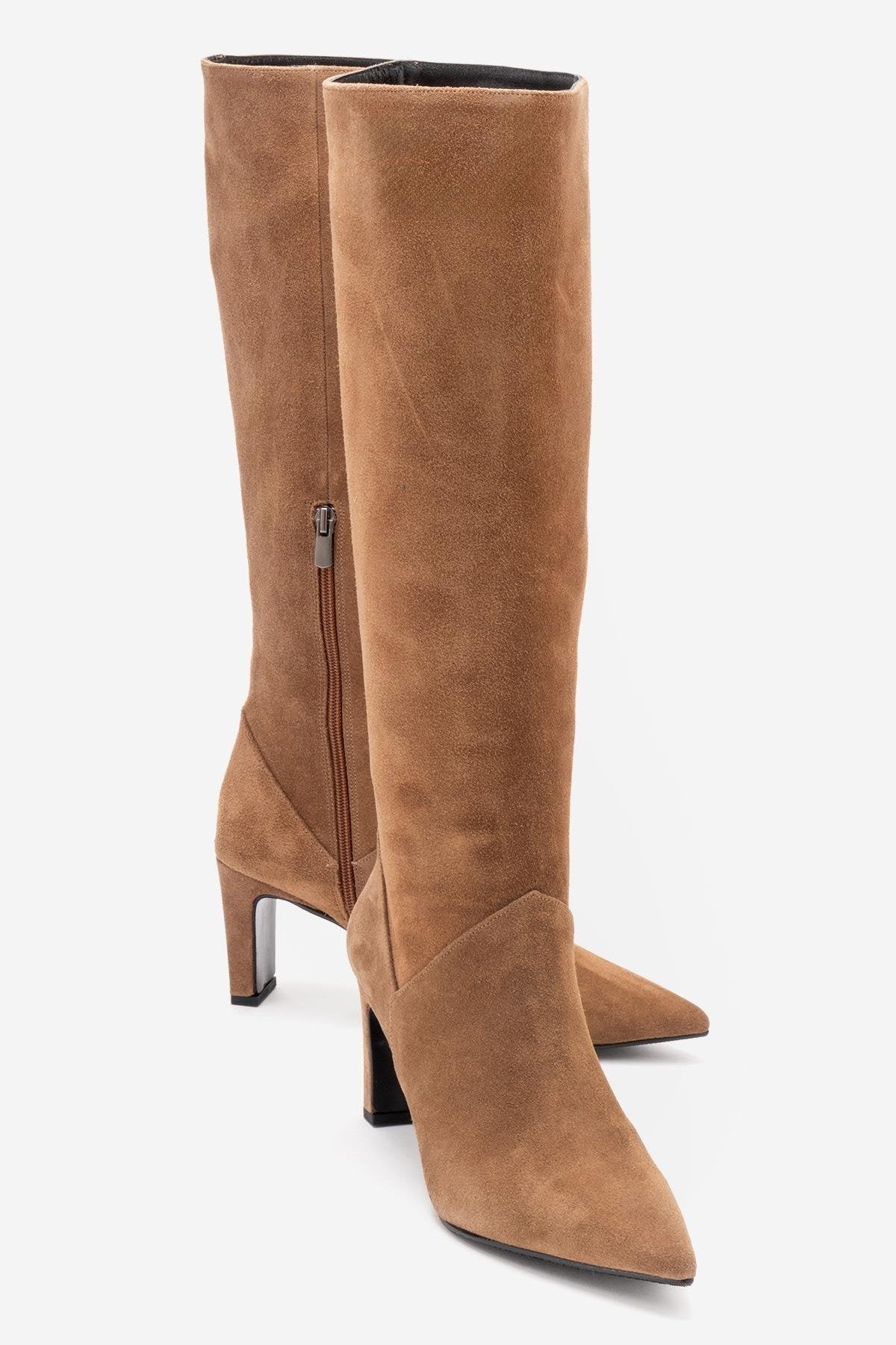 Merla - Bota de tacón de bloque de ante color topo (mujer)